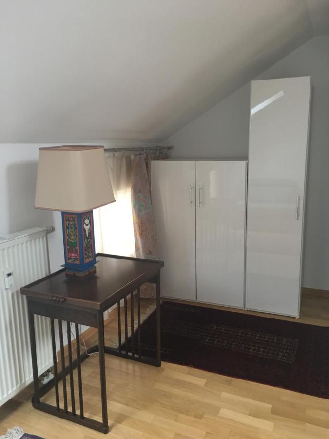 Appartment Am Rathaus Baden-Baden Buitenkant foto